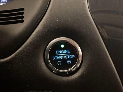 Used 2019 Ford Explorer Platinum image 16