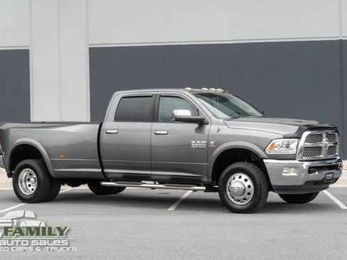 Used 2013 RAM 3500 Laramie AWD/4WD image 14