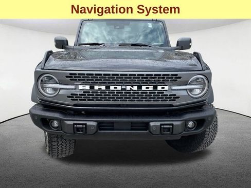 Used 2025 Ford Bronco Badlands AWD/4WD image 4