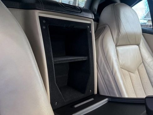 Used 2006 Cadillac XLR V image 22