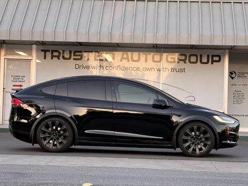 Used 2018 Tesla Model X 75D AWD/4WD image 5