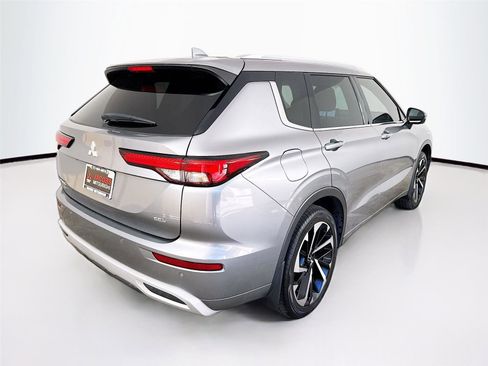 Used 2023 Mitsubishi Outlander SEL image 7