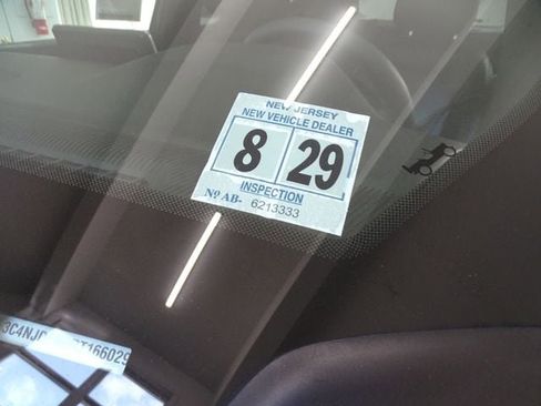 Certified 2024 Jeep Compass Latitude w/ Sun and Sound Group image 28