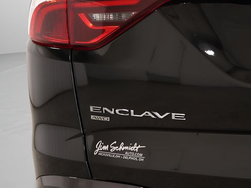 Used 2024 Buick Enclave Premium w/ LPO, Black Accent Package AWD/4WD image 39