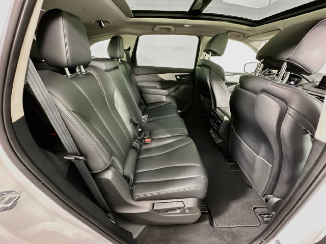 Used 2024 Acura MDX SH-AWD image 28