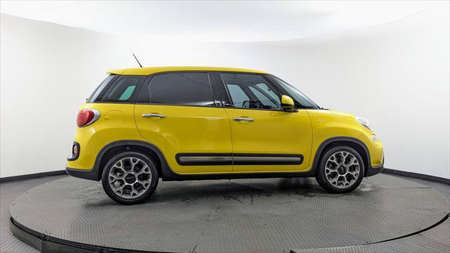 Used 2014 FIAT 500L Trekking w/ Popular Equipment Group FWD image 9