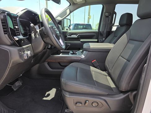 Used 2025 GMC Sierra 2500 SLT w/ SLT Premium Package AWD/4WD image 27