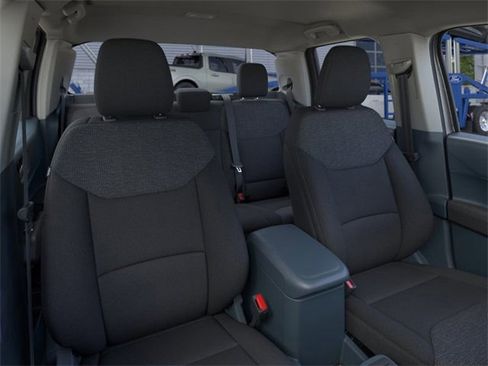 New 2025 Ford Maverick XL image 10