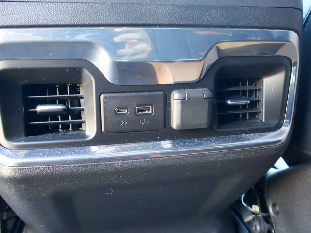 Used 2022 GMC Sierra 1500 AT4 w/ AT4 Carbonpro Edition AWD/4WD image 29