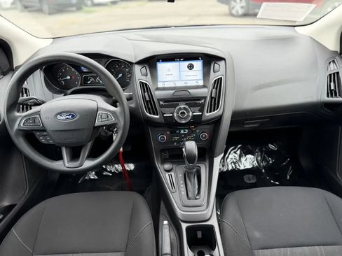 Used 2018 Ford Focus SEL image 14