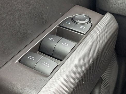 Used 2025 Chevrolet Colorado W/T image 19