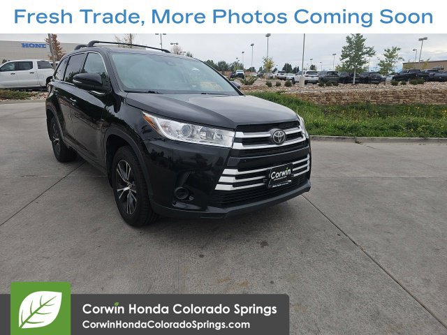 Used 2017 Toyota Highlander LE AWD/4WD 360° Tour