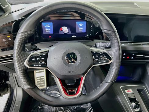 Used 2022 Volkswagen GTI SE w/ SE Leather Package image 11