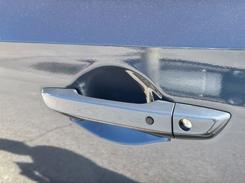 New 2026 Honda Odyssey Touring image 8