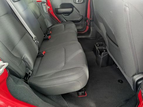 Used 2020 Jeep Wrangler Unlimited Sport image 27