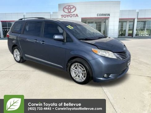 Used 2015 Toyota Sienna L image 1