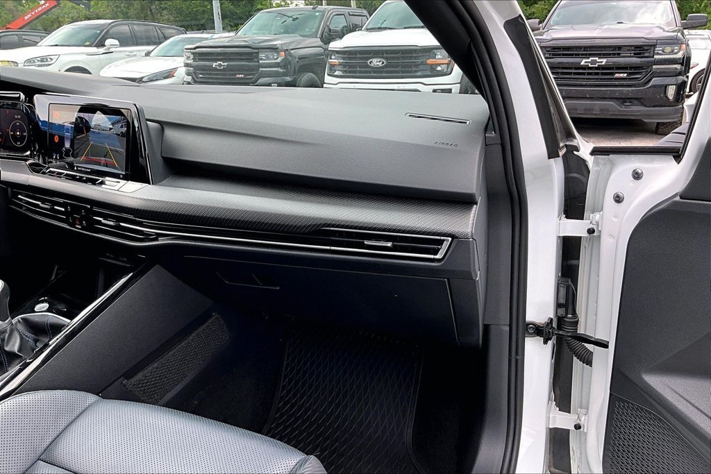 Used 2024 Volkswagen Golf R AWD/4WD image 25