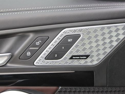 Used 2024 BMW X1 xDrive28i w/ Technology Package image 17