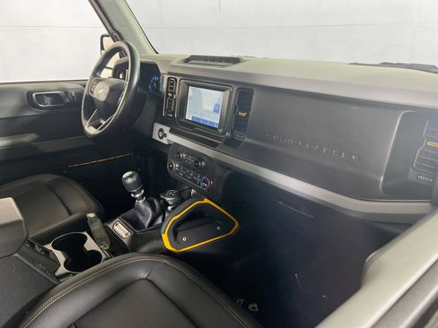 Used 2022 Ford Bronco Badlands image 26