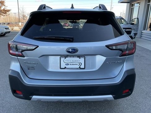Certified 2023 Subaru Outback Limited image 3