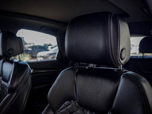 Certified 2024 Audi SQ5 Premium Plus w/ Premium Plus Package image 9