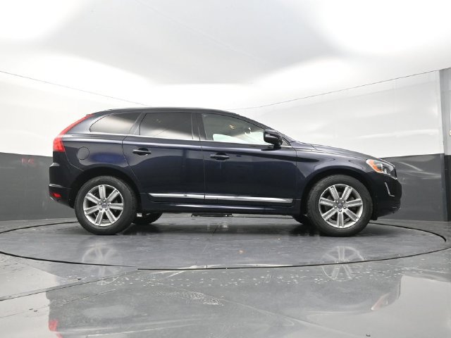 Used 2016 Volvo XC60 T6 AWD/4WD image 38