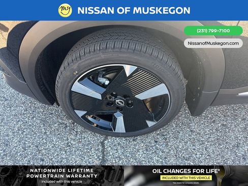 New 2026 Nissan Kicks SR w/ SR Premium Package image 9