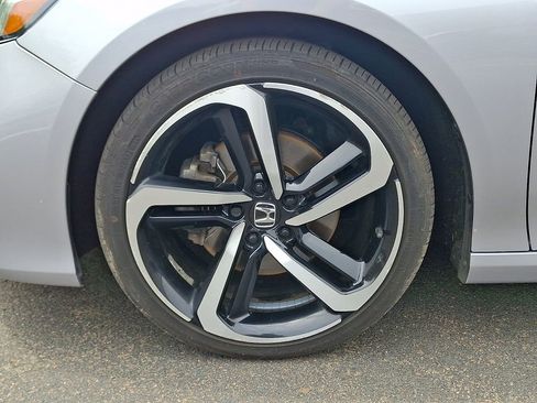 Used 2020 Honda Accord Sport image 8