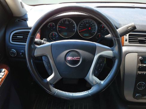 Used 2014 GMC Yukon XL SLT AWD/4WD image 33