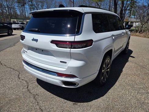 Used 2023 Jeep Grand Cherokee L Overland AWD/4WD image 5