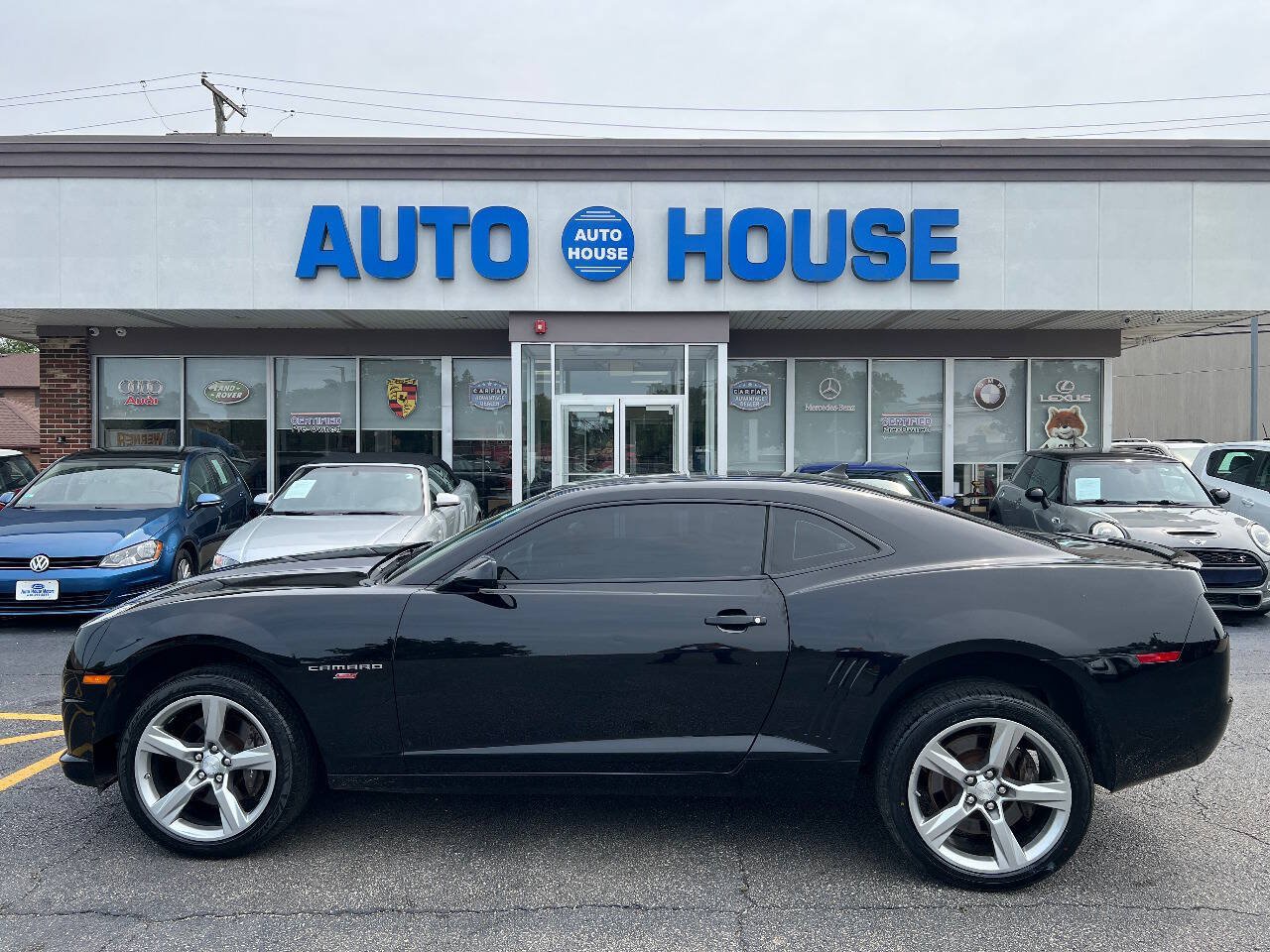 Used 2010 Chevrolet Camaro SS w/ RS Package RWD image 9