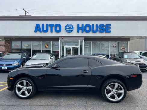 Used 2010 Chevrolet Camaro SS w/ RS Package RWD image 9
