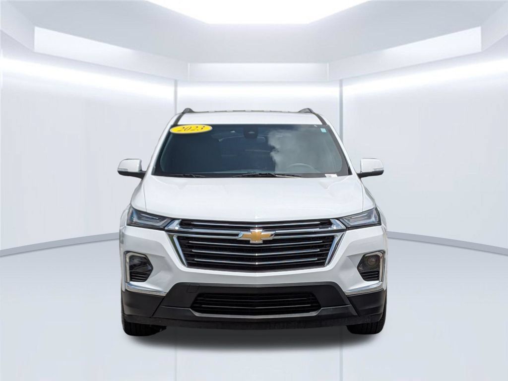 Used 2023 Chevrolet Traverse LT FWD image 10