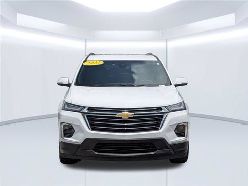 Used 2023 Chevrolet Traverse LT FWD image 10