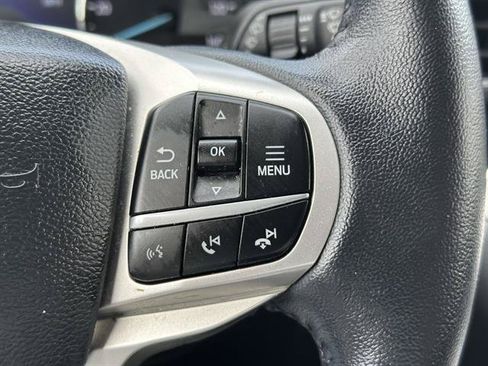 Used 2022 Ford Explorer XLT w/ Equipment Group 202A AWD/4WD image 15