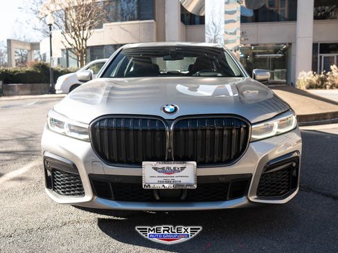 Used 2020 BMW 750i xDrive xDrive M SPORT LINE w/ Executive Package image 2