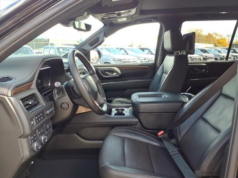 Used 2024 Chevrolet Tahoe High Country image 12