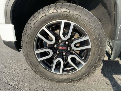 Used 2023 GMC Sierra 1500 AT4 w/ AT4 Premium Package image 24
