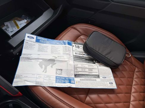 Used 2025 Ford Bronco Heritage Edition image 48