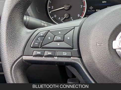 Used 2024 Nissan Sentra SV FWD image 17