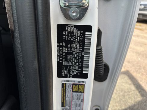 Used 2025 Kia Sportage LX FWD image 24