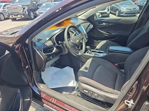 Used 2020 Chevrolet Malibu LS w/ Driver Confidence Package FWD image 9