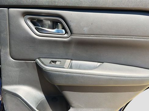 Used 2024 Nissan Rogue SV w/ SV Premium Package image 31