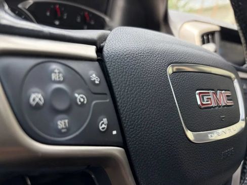 Used 2019 GMC Terrain Denali w/ Advanced Safety Package FWD image 22