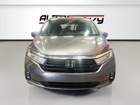 Used 2023 Honda Odyssey Touring image 2