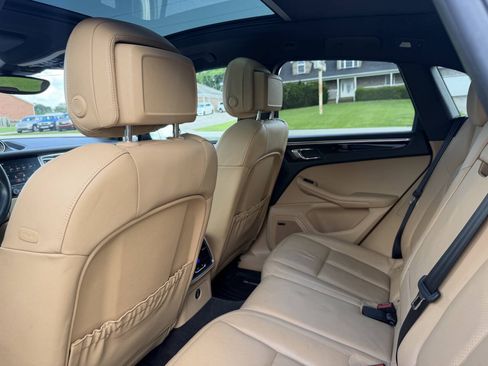 Used 2017 Porsche Macan S AWD/4WD image 16