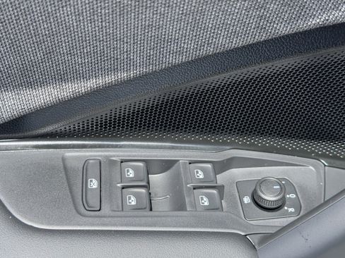 New 2026 Volkswagen Tiguan S FWD image 16