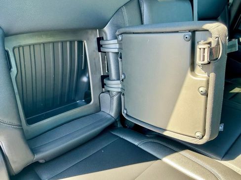 Used 2022 GMC Sierra 1500 SLT image 28