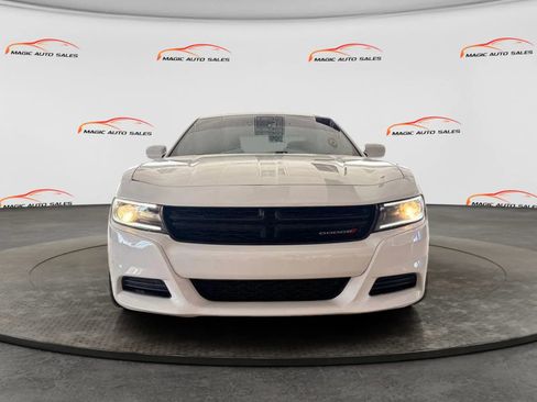 Used 2022 Dodge Charger SXT RWD image 3