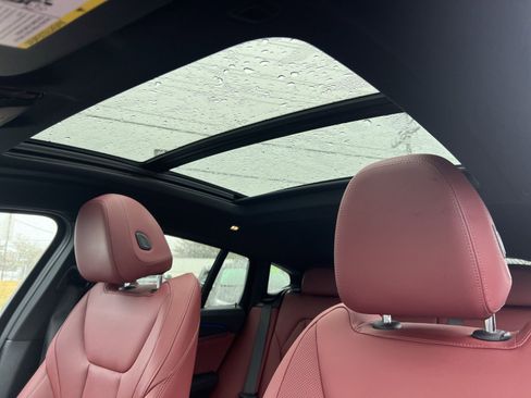 Used 2023 BMW X4 M40i w/ Premium Package image 24